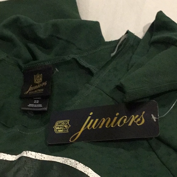 NFL Juniors Athletics top. - Picture 5 of 7